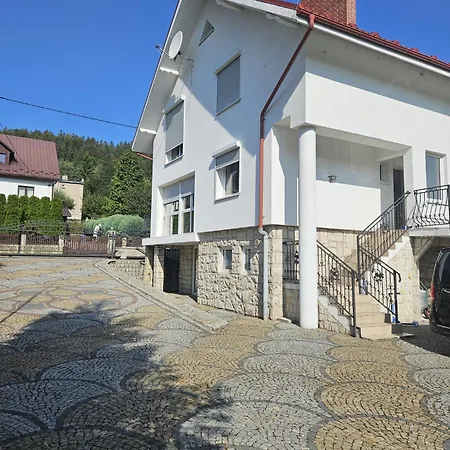 Дом отдыха Na Ogrodowej Длугополе-Здруй