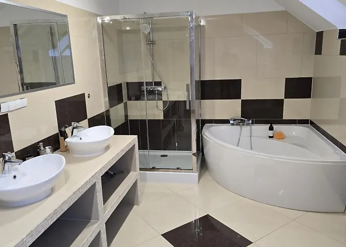 Na Ogrodowej Длугополе-Здруй