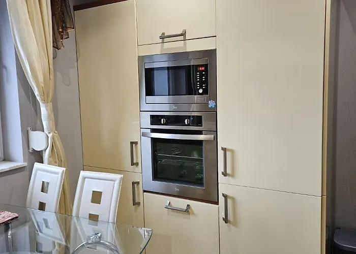 Na Ogrodowej Длугополе-Здруй